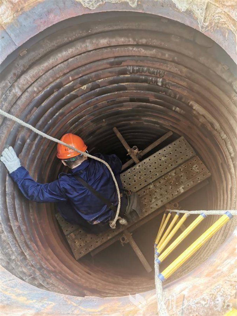 锅炉安装视频教程:安全第一,步骤清晰